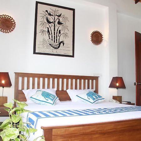 Blue Elephant Tourist Guesthouse Kudapaduwa Eksteriør bilde
